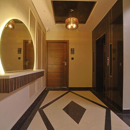 Hotel Golden Peacock ハリドワール エクステリア 写真